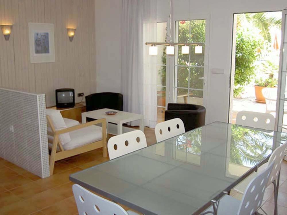 Apartamentos Oasis De Las Palmeras Bolnuevo Szoba fotó